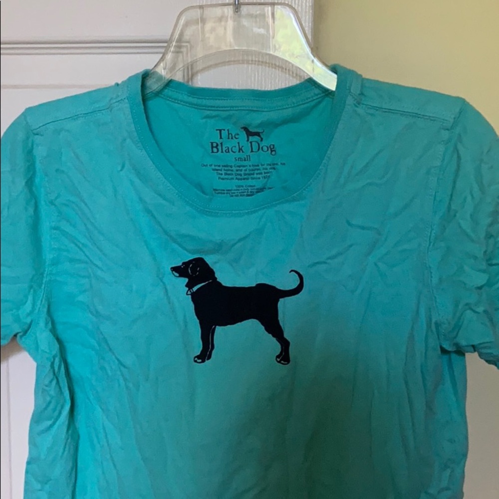 Black Dog Women’s Tee Shirt Size: Small